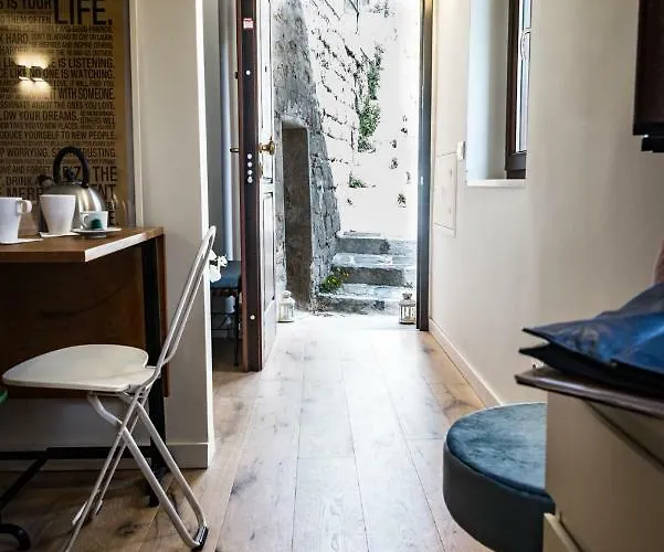 Borgo Dell'angelo * Castelmezzano